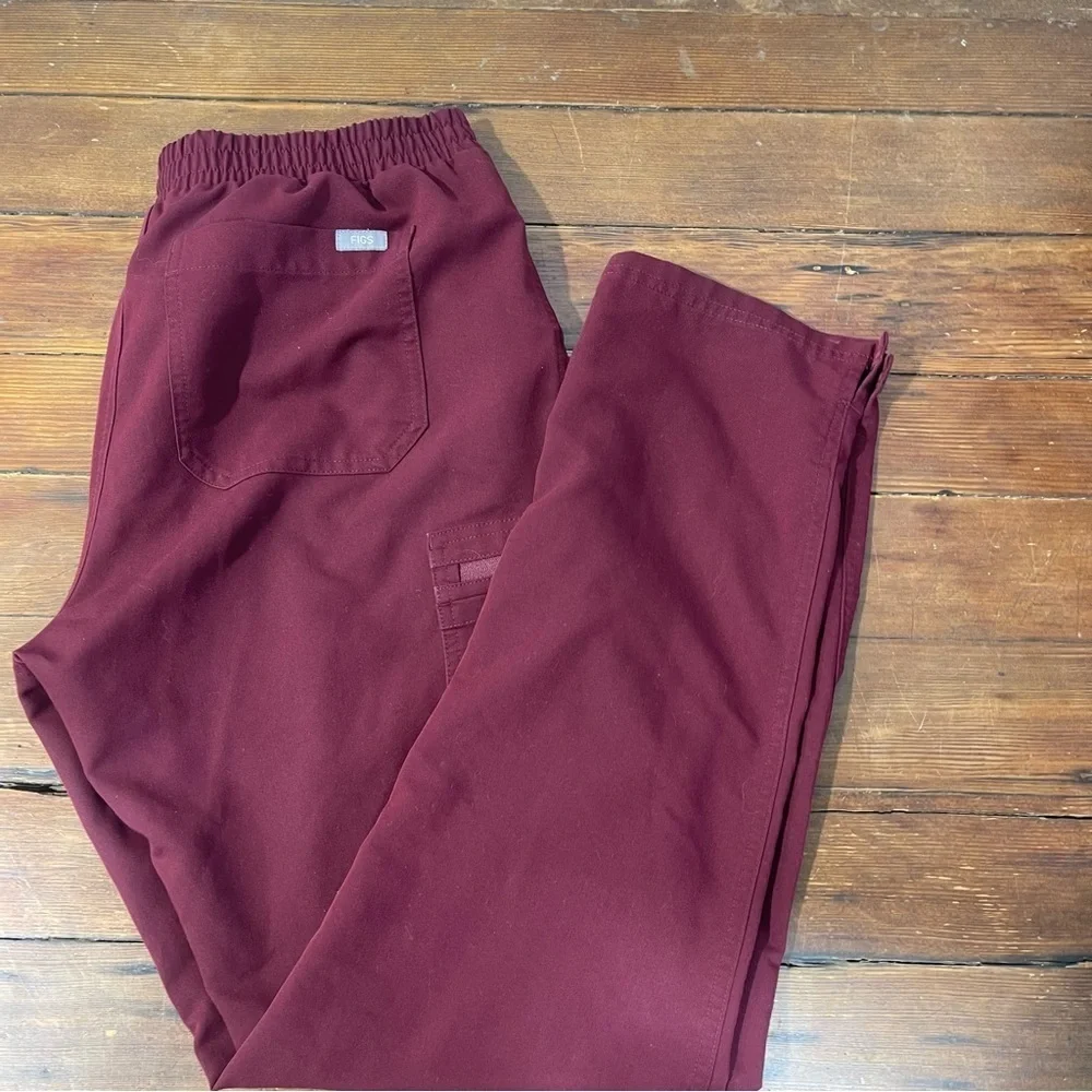 Figs Red Cargo scrub Pants technical collection Fit medium